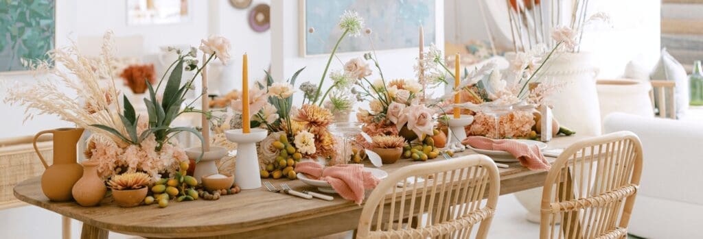 Tablescape with flowers. Showing how to decorate a wedding table